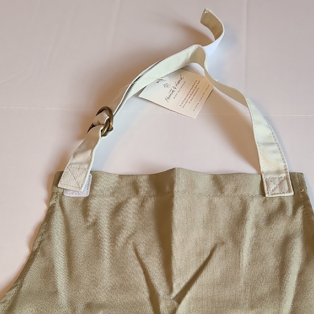 Hearth & Hand With Magnolia  Kids Tan Gardening Apron With Gloves, Pocket NWOT - Picture 2 of 10
